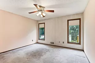 525 Lakewood Dr S, Maplewood, MN 55119 - Photo 22