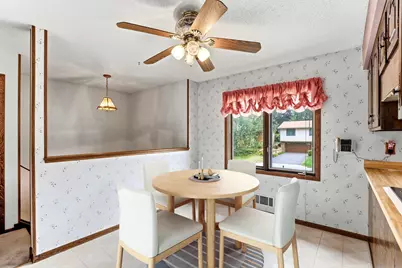 525 Lakewood Drive S, Maplewood, MN 55119 - Photo 12