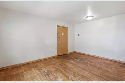 826 5th Street E, Saint Paul, MN 55106 - Photo 2