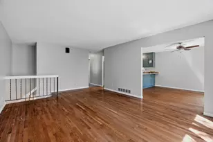 9401 Briar Rd, Bloomington, MN 55437 - Photo 14