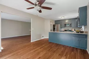 9401 Briar Rd, Bloomington, MN 55437 - Photo 8