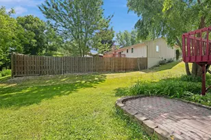 9401 Briar Rd, Bloomington, MN 55437 - Photo 40