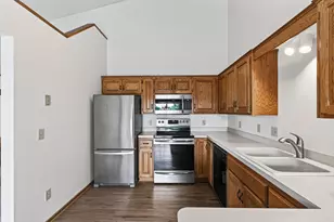 14799 Endicott Way, Apple Valley, MN 55124 - Photo 16
