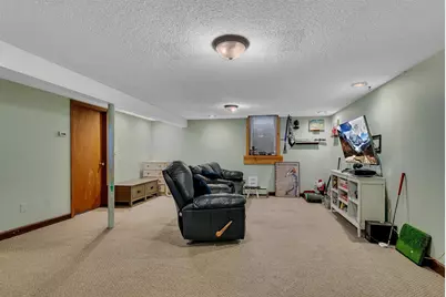 2106 Blomquist Avenue, White Bear Lake, MN 55110 - Photo 16