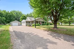 2106 Blomquist Ave, White Bear Lake, MN 55110 - Photo 4