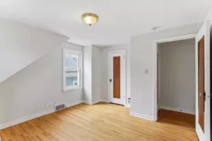 1873 Hawthorne Ave E, Saint Paul, MN 55119 - Photo 18