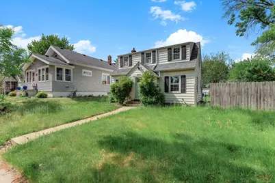 1873 Hawthorne Avenue E, Saint Paul, MN 55119 - Photo 2