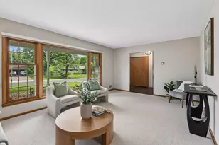 2095 Kelly Dr, Golden Valley, MN 55427 - Photo 8