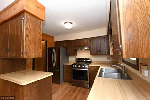 113 Quehl Ave S, Lakeland, MN 55043 - Photo 8