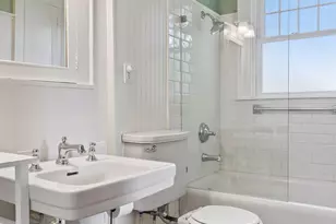 1818 Kenwood Pkwy, Minneapolis, MN 55405 - Photo 32