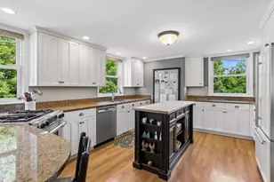 1818 Kenwood Pkwy, Minneapolis, MN 55405 - Photo 22