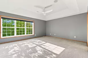 7143 Arthur Dr, Woodbury, MN 55125 - Photo 14