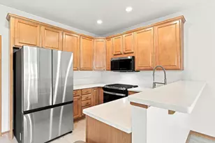 7143 Arthur Dr, Woodbury, MN 55125 - Photo 6