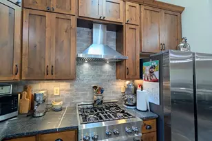 1216 Oak Dr, Montevideo, MN 56265 - Photo 6