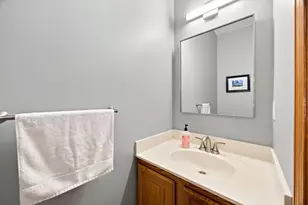 8473 Cortland Rd, Eden Prairie, MN 55344 - Photo 14