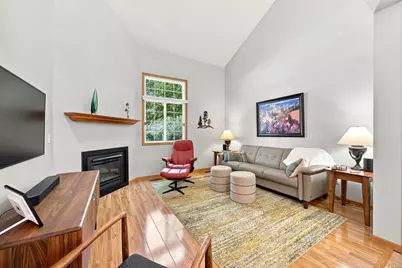 8473 Cortland Road, Eden Prairie, MN 55344 - Photo 4