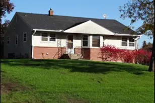 2208 Wentworth Ave, South Saint Paul, MN 55075 - Photo 1