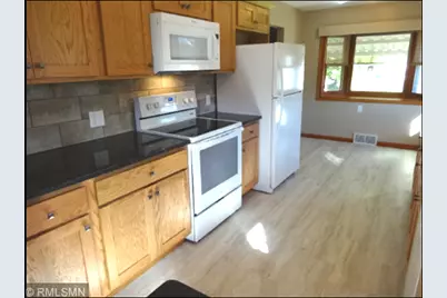 2208 Wentworth Avenue, South Saint Paul, MN 55075 - Photo 6