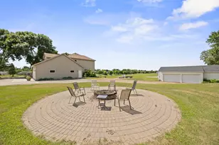1450 Jefferson St SE, Hutchinson, MN 55350 - Photo 32
