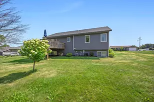 407 N 9th St, Goodhue, MN 55027 - Photo 48