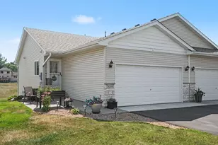 38268 Explorer Cir, North Branch, MN 55056 - Photo 2