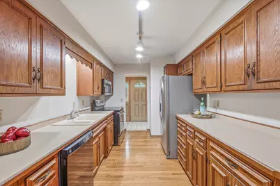 1817 Oregon Trail, Saint Cloud, MN 56301 - Photo 8