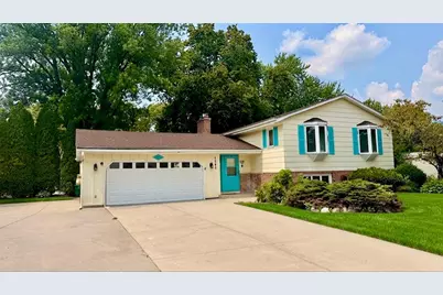 7740 47 1/2 Place N, New Hope, MN 55428 - Photo 1