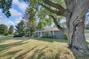 2765 Merrill St, Roseville, MN 55113 - Photo 30