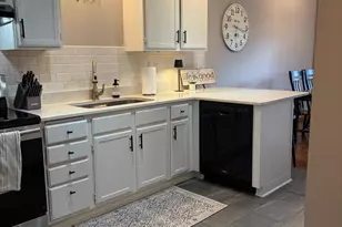 4126 Durham Ct, Eagan, MN 55122 - Photo 8