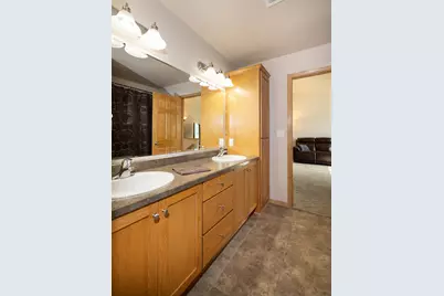 2524 31st Avenue S, Moorhead, MN 56560 - Photo 18