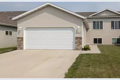 2524 31st Avenue S, Moorhead, MN 56560 - Photo 1