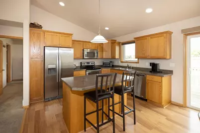 2524 31st Avenue S, Moorhead, MN 56560 - Photo 8