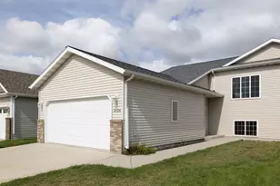 2524 31st Ave S, Moorhead, MN 56560 - Photo 1