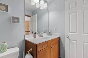 950 Drew Dr, Woodbury, MN 55129 - Photo 32