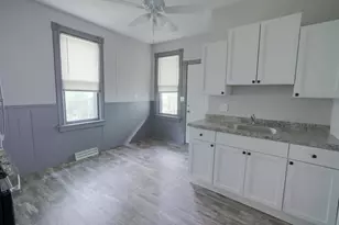 141 York Ave, Saint Paul, MN 55117 - Photo 4