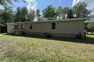 206 3rd St SW, Hinckley, MN 55037 - Photo 2