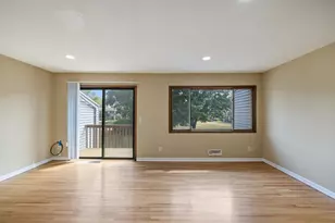 8855 Ironwood Ave S, Cottage Grove, MN 55016 - Photo 4