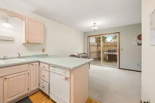 899 Lawnview Ave, Shoreview, MN 55126 - Photo 8