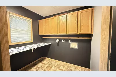 1416 Ridgeview Drive, Montevideo, MN 56265 - Photo 24