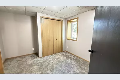 1416 Ridgeview Drive, Montevideo, MN 56265 - Photo 18