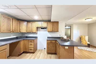 1416 Ridgeview Drive, Montevideo, MN 56265 - Photo 8