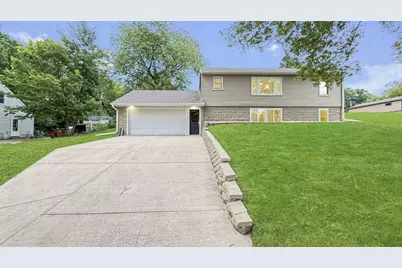 1416 Ridgeview Drive, Montevideo, MN 56265 - Photo 2