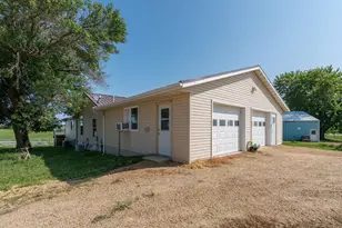 22098 State Hwy 60, Madison Lake, MN 56063 - Photo 4