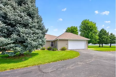 1906 Oak Tree Lane #B, Austin, MN 55912 - Photo 2