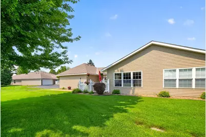 1906 Oak Tree Lane #B, Austin, MN 55912 - Photo 32