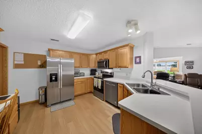 1906 Oak Tree Lane #B, Austin, MN 55912 - Photo 18