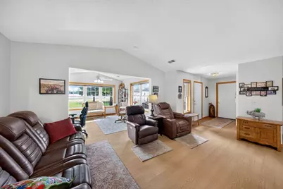 1906 Oak Tree Lane #B, Austin, MN 55912 - Photo 10