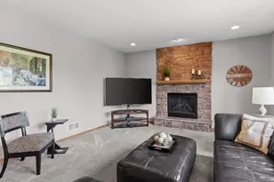 1576 Stoneybrook Dr, Lino Lakes, MN 55038 - Photo 16