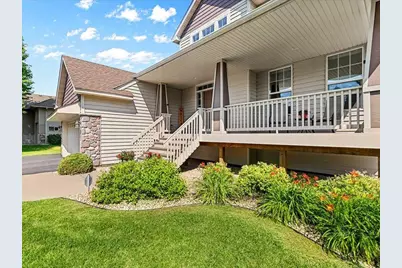 1576 Stoneybrook Drive, Lino Lakes, MN 55038 - Photo 2