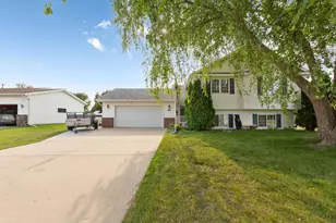 630 Morning Dr, Owatonna, MN 55060 - Photo 1